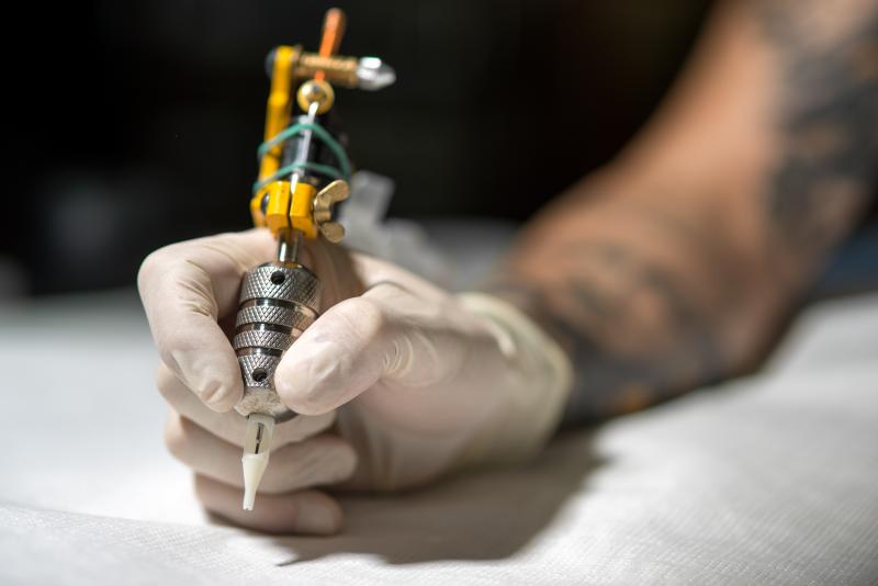 Laat een tattoo zetten in het Mauritshuis - Jongbelegen.nu