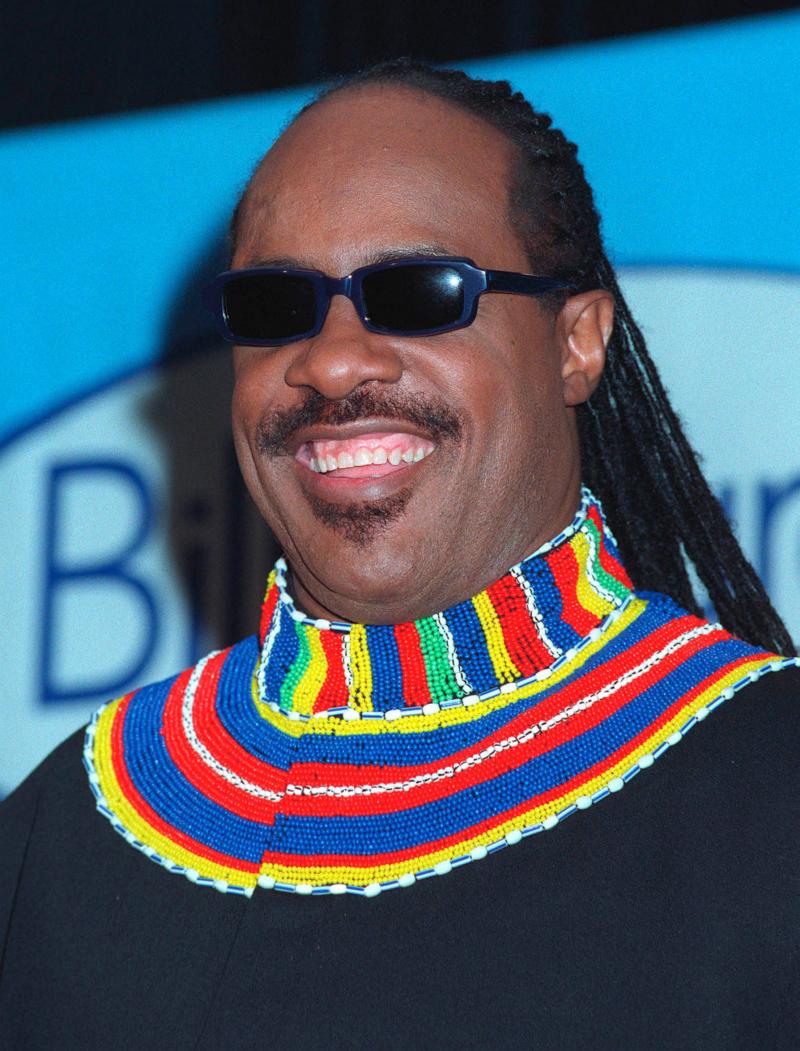 Stevie Wonder is niet blind – Acht absurde geruchten over celebrities  - Jongbelegen.nu
